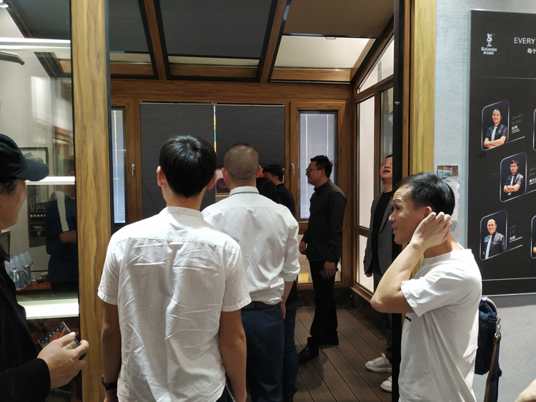 藏宝阁新区入口