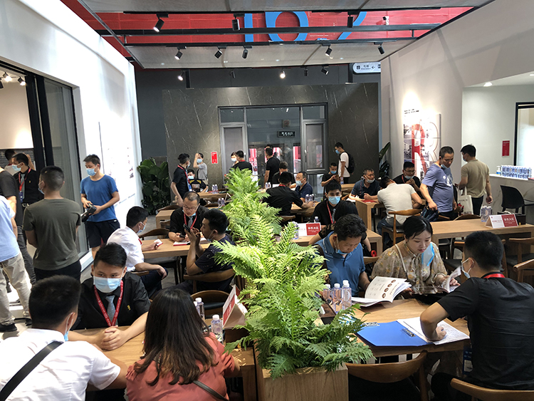 藏宝阁新区入口