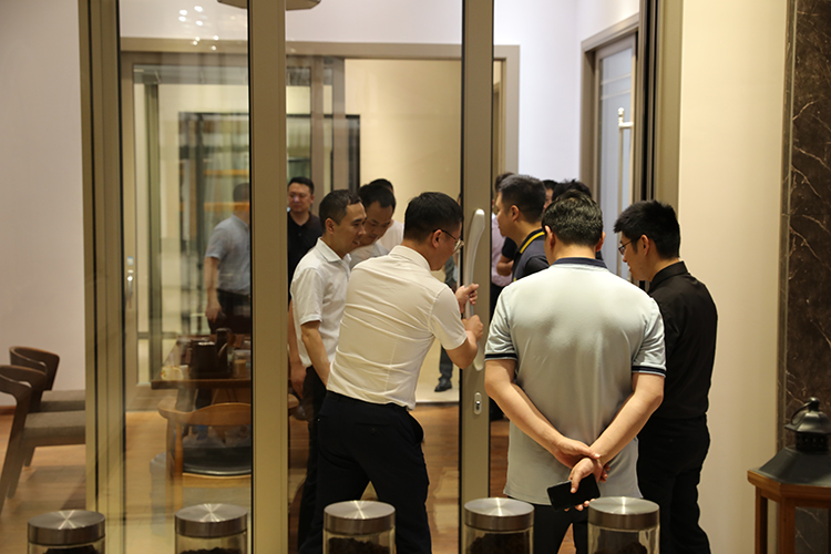 藏宝阁新区入口